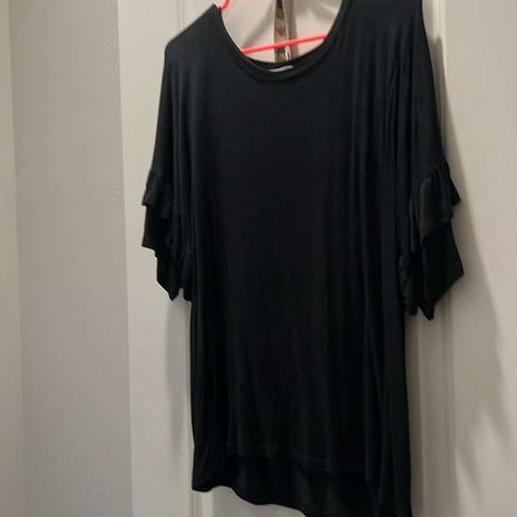 3/4 ruffle sleeve shirt - Picture 1 of 3